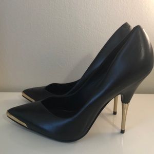 Rachel Zoe Leather Pointed-Toe Pump